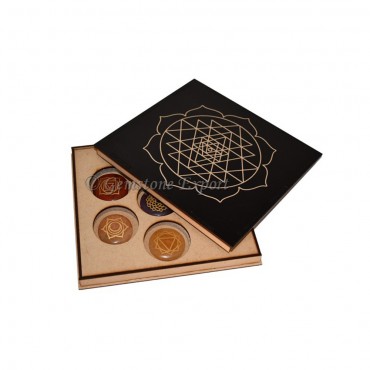 Shree Yantra Gift Box With Engraved Seven  Chakra